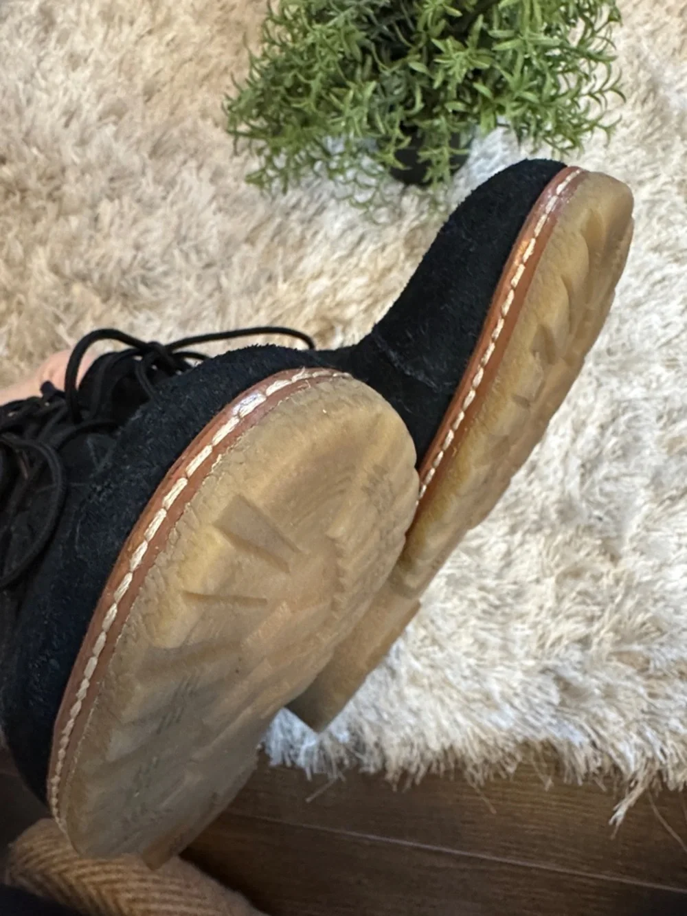 EUC TOM’S Black Suede Wedge Ankle Boots 7.5